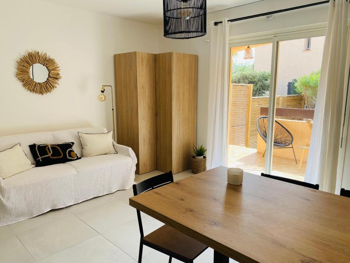 Apartamento Les Tamaris Saint-Cyr-sur-Mer Exterior foto